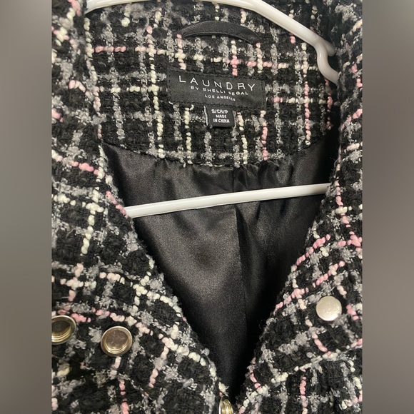 Single breasted like new coat - Picture 2 of 2